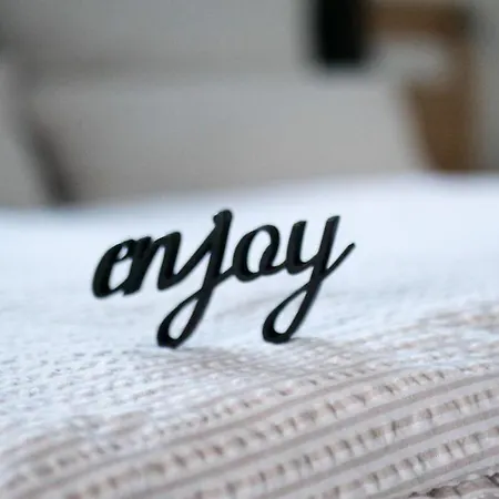 Schoene 2-raum-ferienwohnung Mit Terrasse - Haus Ostseeblick 1 Backbord * لوهم