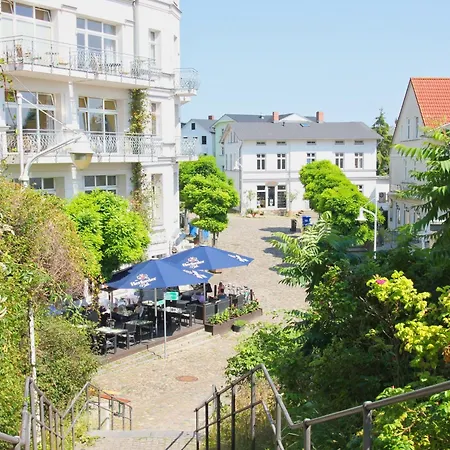 Schoene 2-raum-ferienwohnung Mit Terrasse - Haus Ostseeblick 1 Backbord